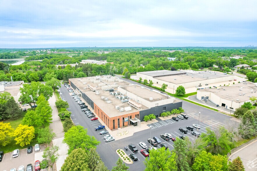 1185 Willow Lake Blvd, Vadnais Heights, MN 55110 Industrial For Lease