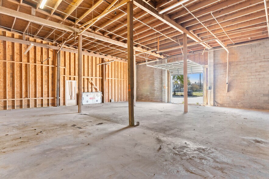 More Photos Of 105 N Sharpe St, Selma Warehouse For Sale