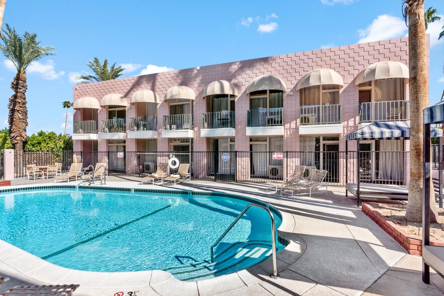 More Photos Of 74380 El Camino, Palm Desert Apartments For Sale