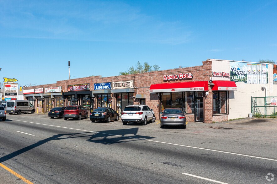 More Photos Of 680-686 Rt 440, Jersey City Storefront For Lease