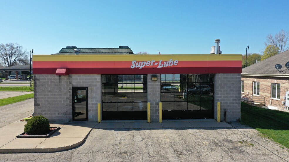 More Photos Of 610 Reeve Dr, Waunakee Auto Repair For Sale