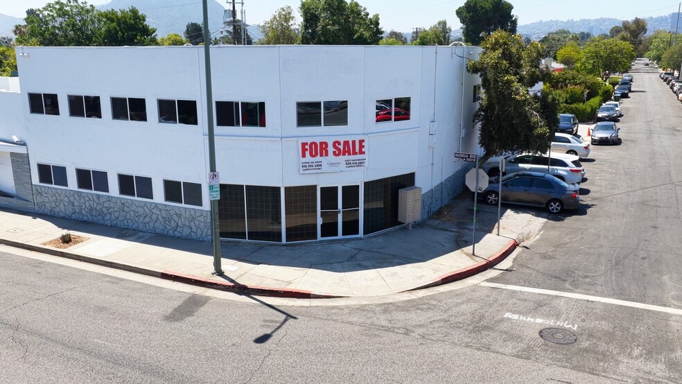 Primary Photo Of 10520 Magnolia Blvd, North Hollywood Office For Sale