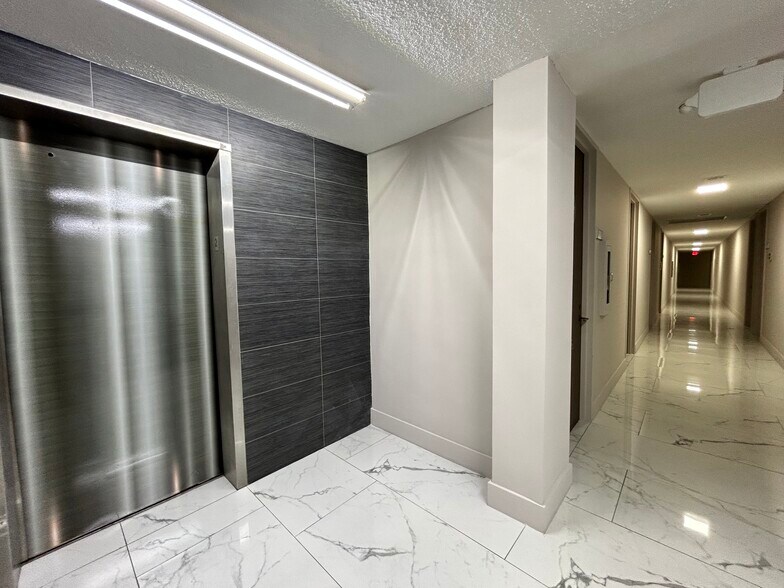 More Photos Of 4121-4141 NW 5th St, Plantation Medical For Sale