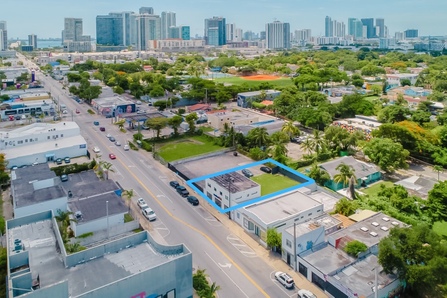 More Photos Of 254 NW 36th St, Miami Storefront For Lease