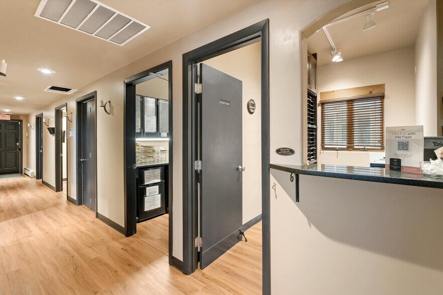 More Photos Of 546 Harkle Rd, Santa Fe Medical For Sale