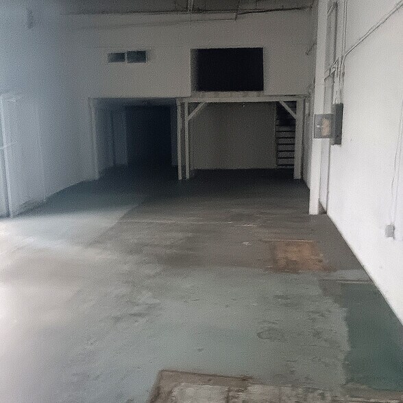 More Photos Of 1030 Maple Ave, Los Angeles Warehouse For Lease