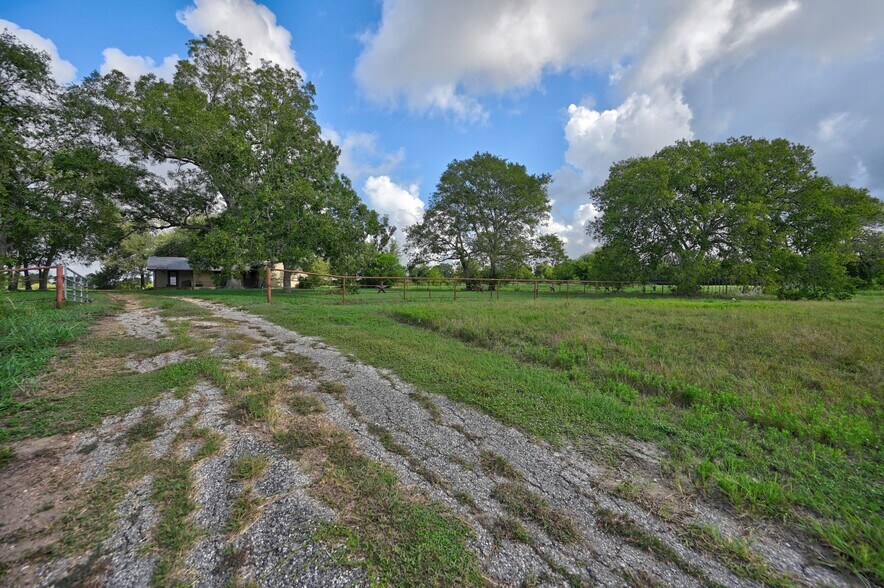 More Photos Of 15650 U.S. 290, Burton Land For Sale