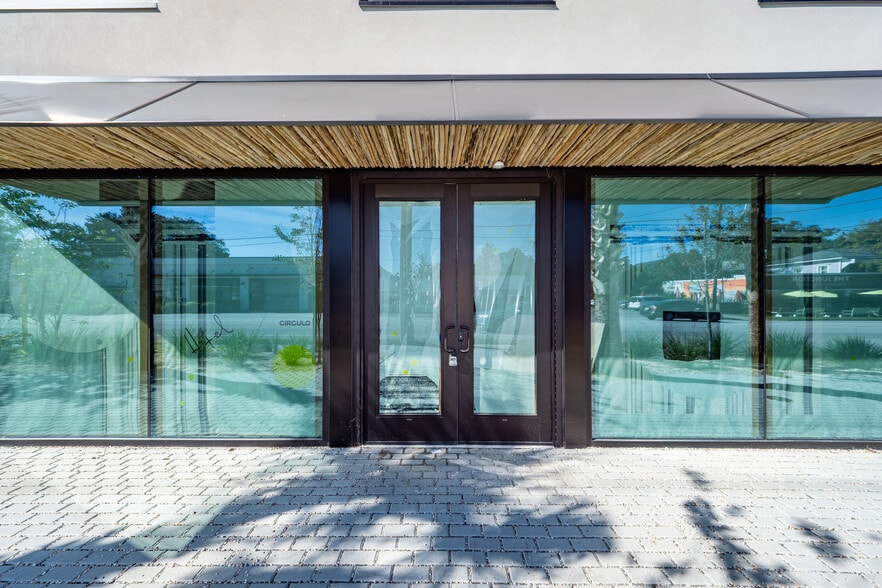 More Photos Of 4431 Spruill Ave, North Charleston Hotel For Lease