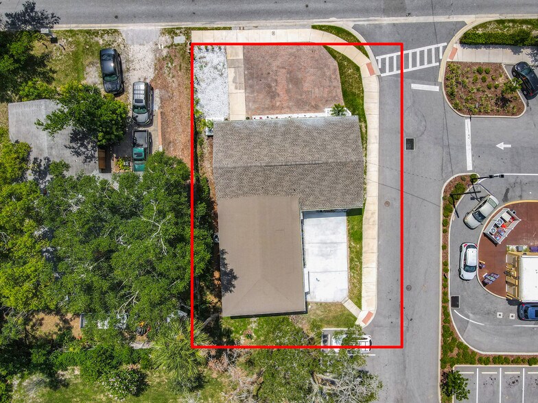 More Photos Of 507 East St, Longwood Office Residential For Lease