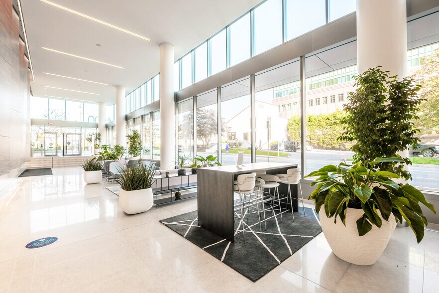 More Photos Of 4500 East West Hwy, Bethesda Office For Lease