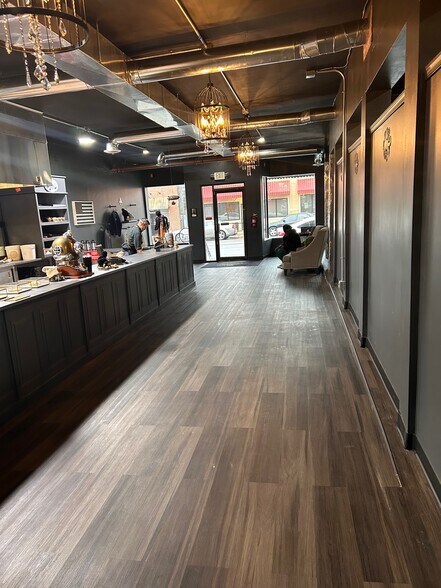 More Photos Of 19 W Bel Air Ave, Aberdeen Storefront For Lease
