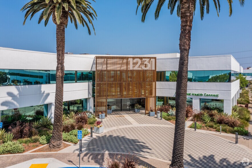 More Photos Of 1231 E Dyer Rd, Santa Ana Office For Sale