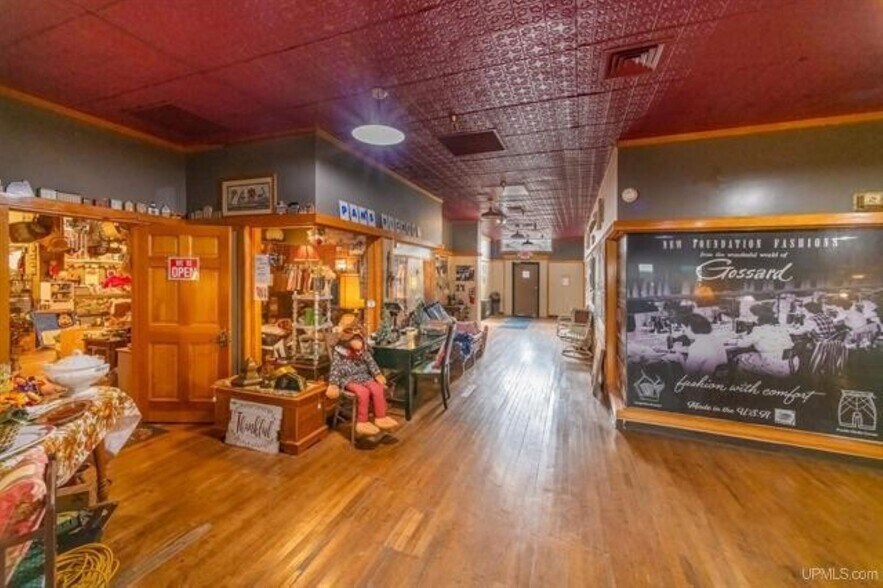 More Photos Of 308 Cleveland Ave, Ishpeming Medical For Sale