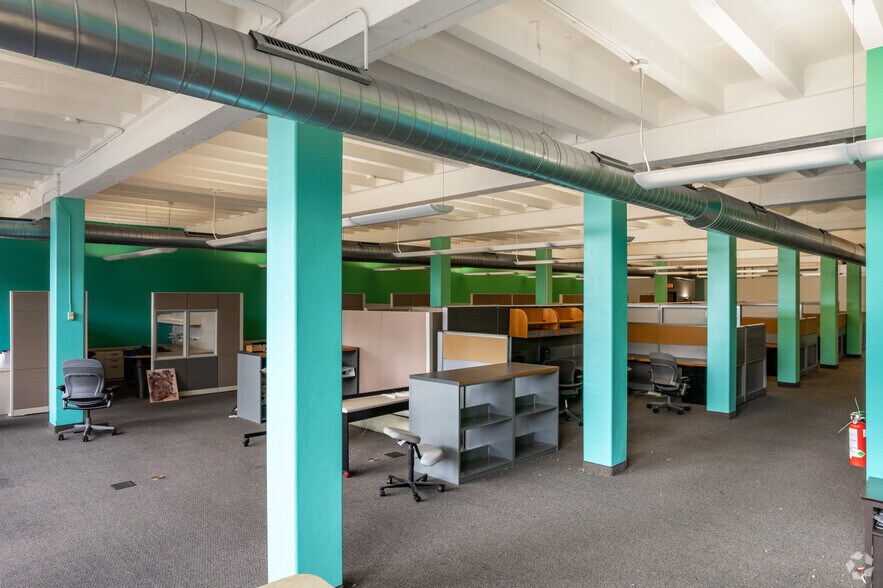 More Photos Of 212 S Elm St, Greensboro Loft Creative Space For Sale