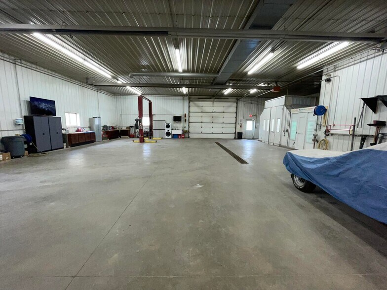 More Photos Of 505 N Cass St, Morley Auto Repair For Sale