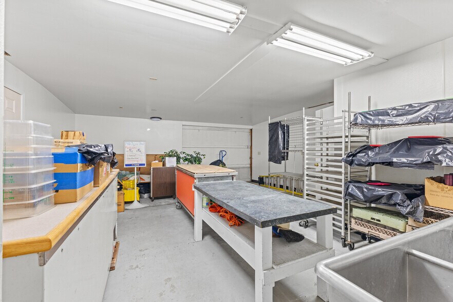 More Photos Of 1455 Oregon ave, Bandon General Retail For Sale