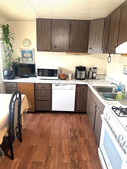 More Photos Of 1092 Mitchell Way, El Sobrante Healthcare For Sale