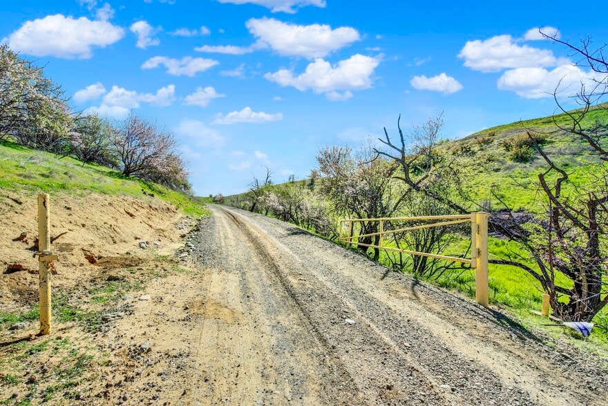 More Photos Of 8560 Holmes Ln, Winters Specialty For Sale