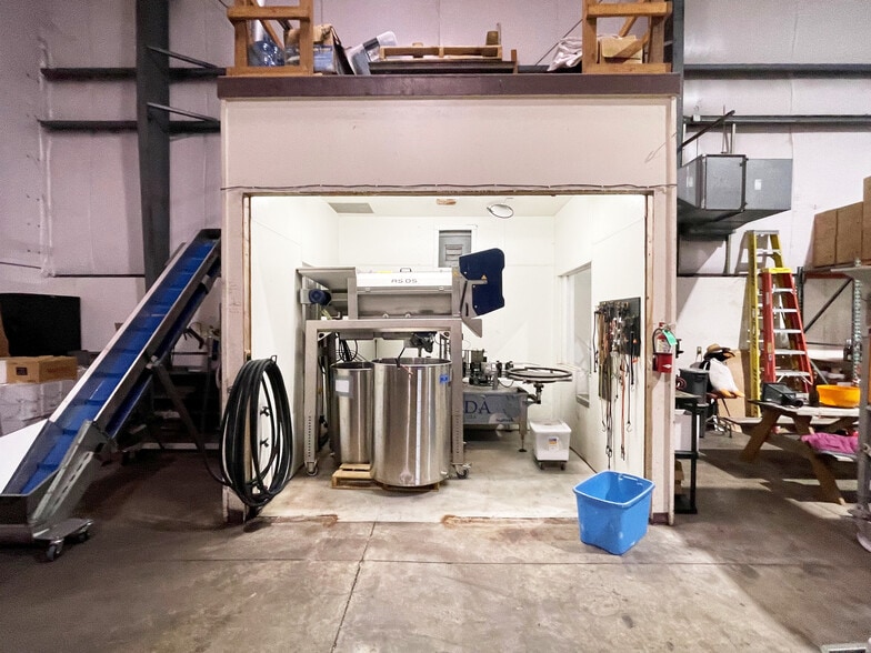 More Photos Of 27012 Briggs Hill Rd, Eugene Winery Vineyard For Sale