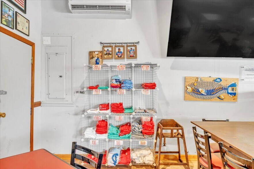 More Photos Of 3077 Lamar Rd, Cobb Restaurant For Sale