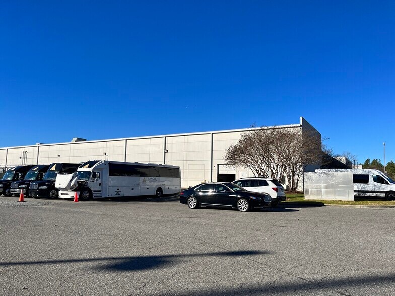 More Photos Of 10700 World Trade Blvd, Raleigh Warehouse For Lease