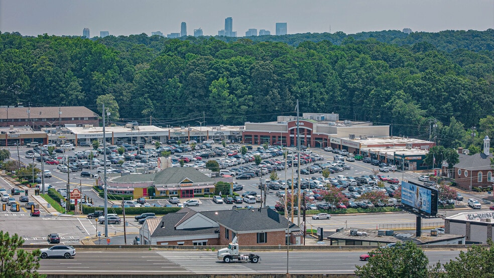 More Photos Of 1250 W Paces Ferry Rd NW, Atlanta General Retail For Lease
