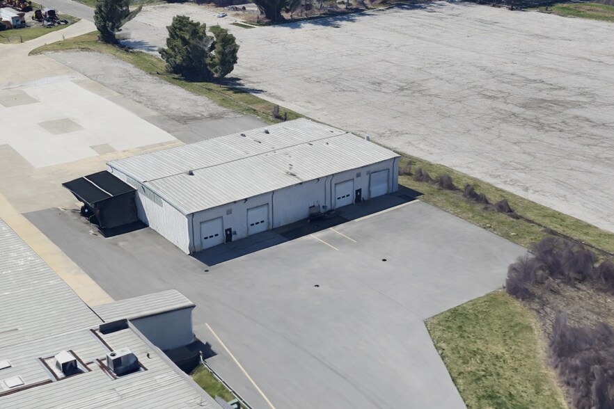 More Photos Of 24805 US 20 W, South Bend Distribution For Lease