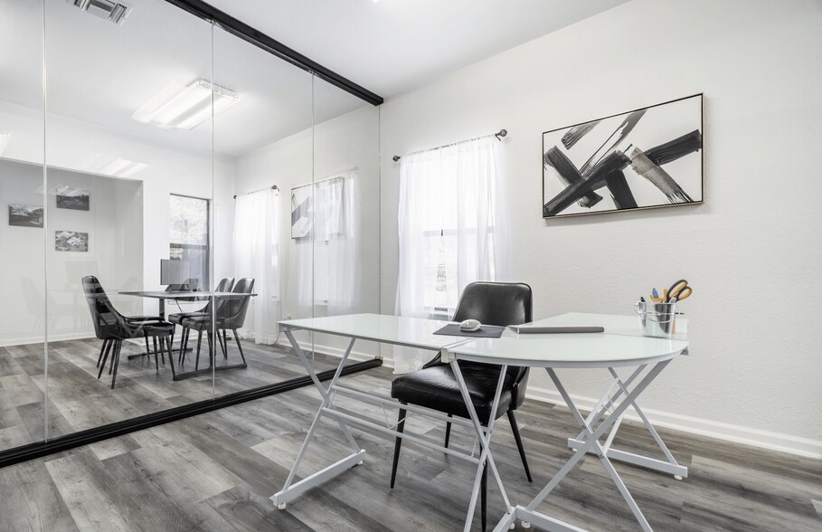 More Photos Of 5415 Lost Ln, San Antonio Medical For Sale