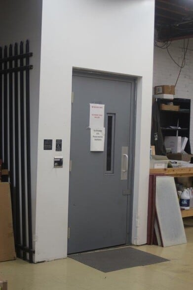 More Photos Of 1601 N Jessup St, Wilmington Manufacturing For Sale