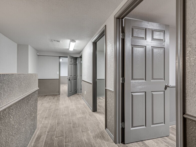 More Photos Of 424 SE 29th St, Oklahoma City Flex For Sale