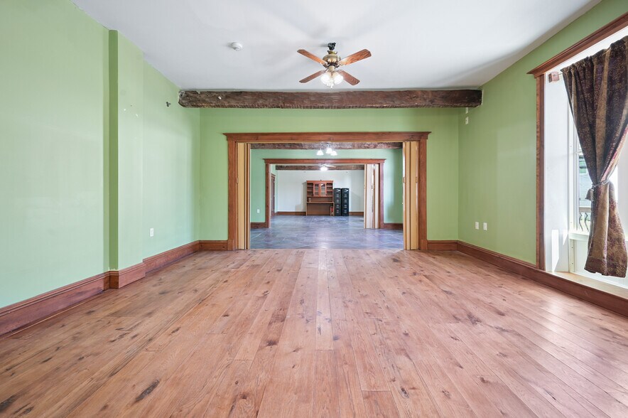 More Photos Of 56 Main St, Stamford Hotel For Sale