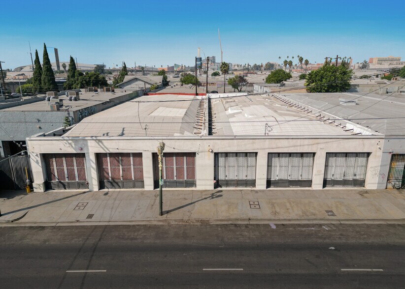 Primary Photo Of 3841 Broadway Pl, Los Angeles Warehouse For Lease