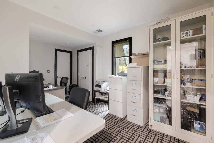More Photos Of 377 Route 59, Airmont Medical For Lease