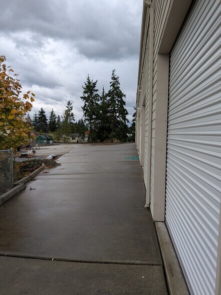 More Photos Of 13131 Mukilteo Speedway, Lynnwood Warehouse For Lease