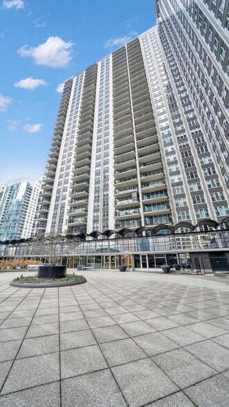 More Photos Of 400 E Randolph St, Chicago Apartments For Sale