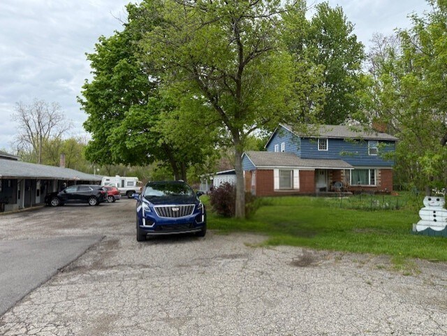 More Photos Of 7134 N Dort Hwy, Mount Morris Apartments For Sale