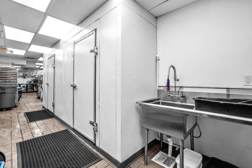 More Photos Of 511 SE 5th Ave, Fort Lauderdale Apartments For Sale