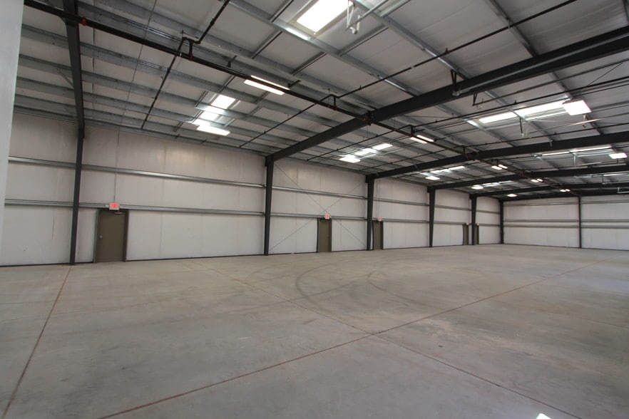 More Photos Of 3048 N Cessna Ave, Casa Grande Warehouse For Lease