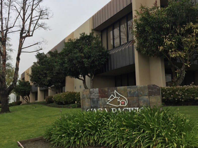 Primary Photo Of 975 Flynn Rd, Camarillo Loft Creative Space For Sale