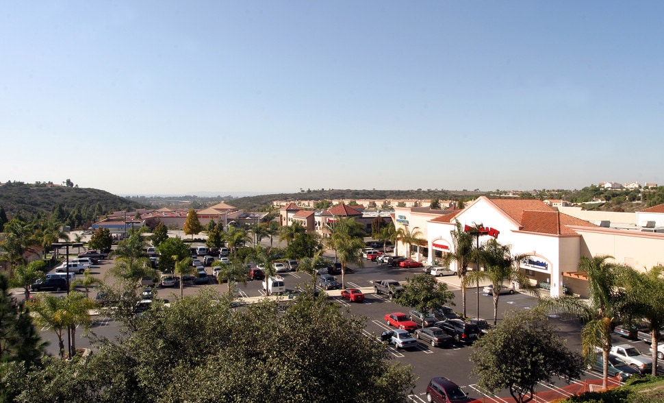More Photos Of 885 E H St, Chula Vista General Retail For Lease