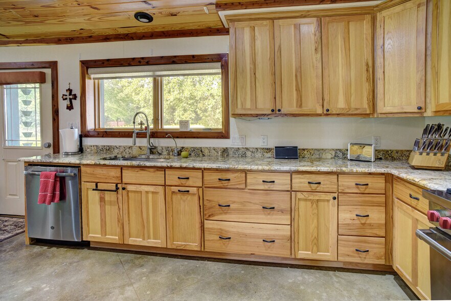 More Photos Of 945 Justice Rd, West Point Land For Sale