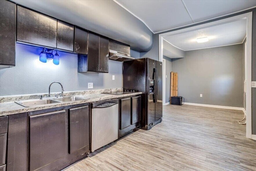 More Photos Of 116 E Pine Ave, El Dorado Apartments For Sale