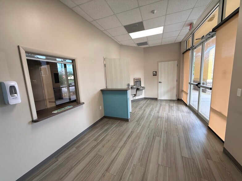 More Photos Of 1657 Taylor Rd, Port Orange Unknown For Lease