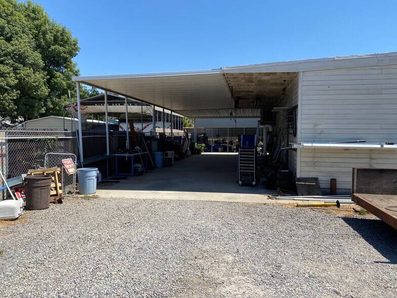 More Photos Of 8703 Cottonwood Ave, Santee Contractor Storage Yard For Sale
