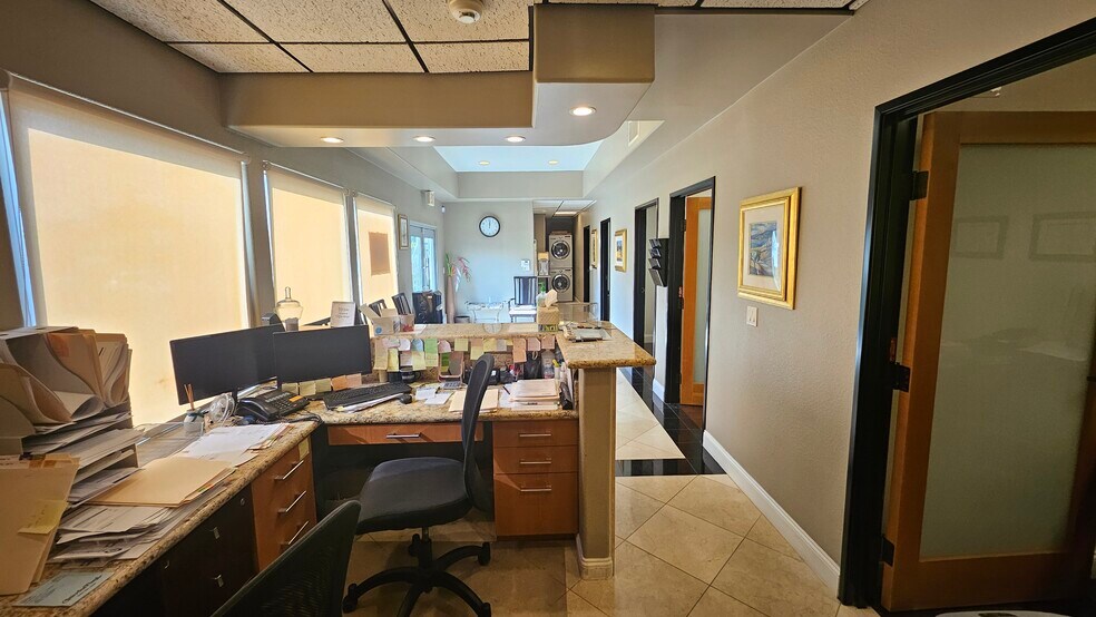 More Photos Of 3828 W Commonwealth Ave, Fullerton Office For Lease