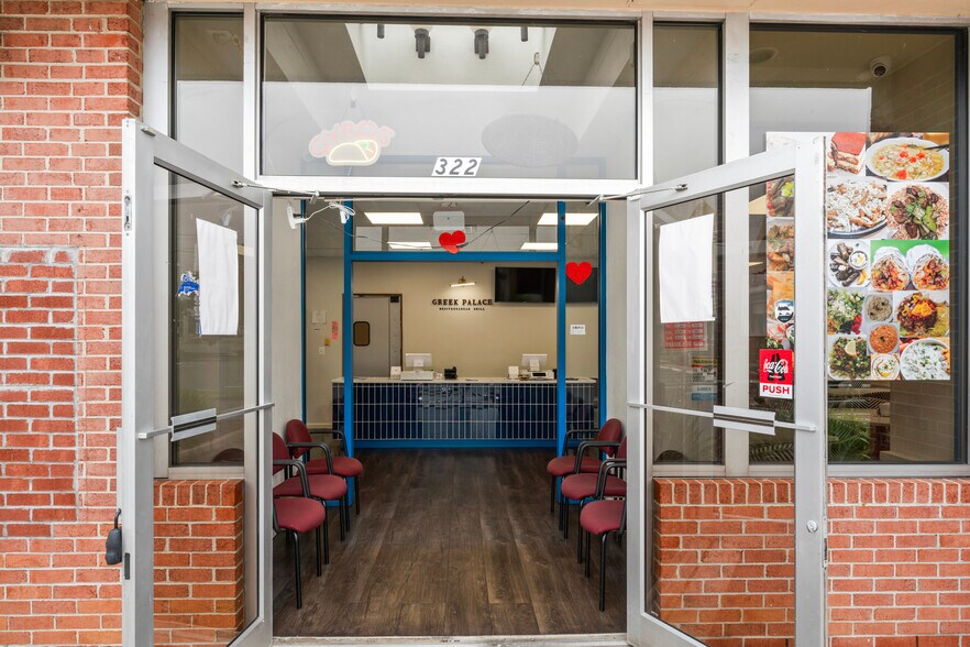 More Photos Of 322-323 W Lee Hwy, Warrenton Freestanding For Lease