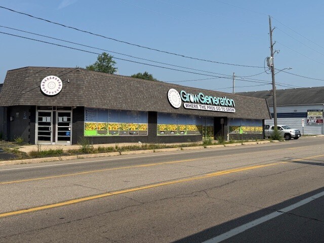 More Photos Of 484 Main St, Battle Creek Freestanding For Sale