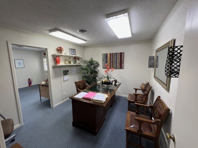 More Photos Of 907 S Main St, Copperas Cove Office For Sale