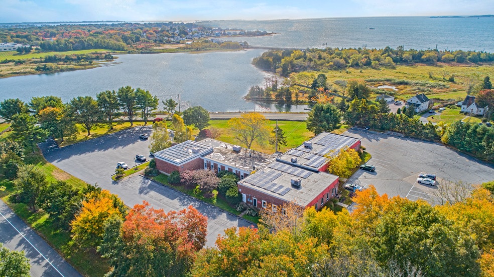 More Photos Of 107 Wilcox Rd, Stonington Loft Creative Space For Lease