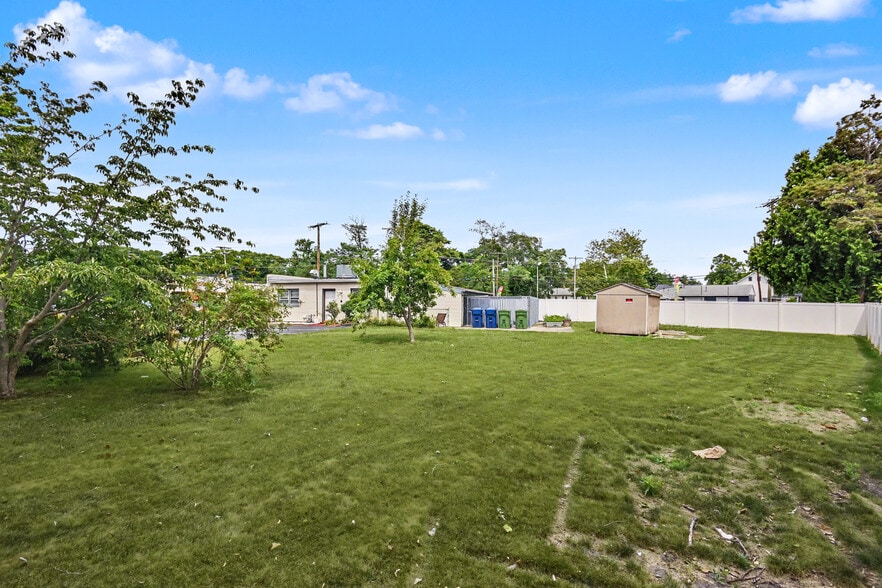 More Photos Of 317 Highway 35 N, Neptune City Veterinarian Kennel For Sale